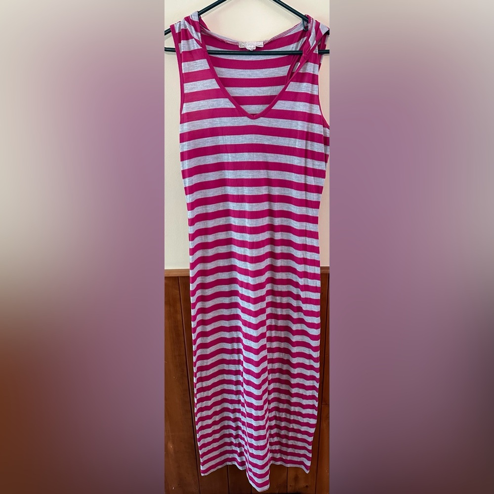 DEREK HEART size LARGE pink & gray, sleeveless striped maxi dress with a hood.